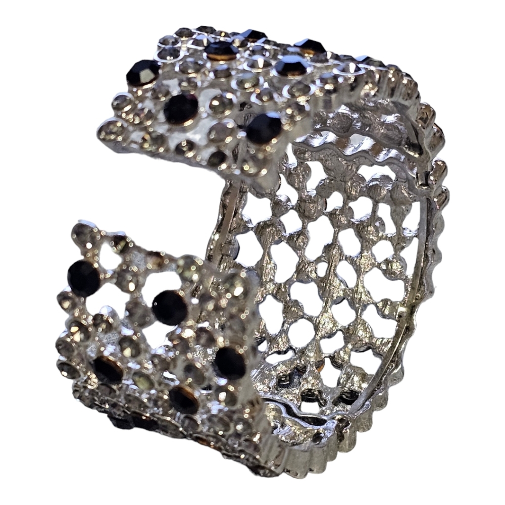 Vintage  Cuff Bracelet in Silvertone with Black Stones - Picture 2 of 3